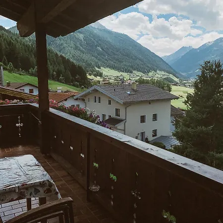 公寓 Haus Glueck Stubaital