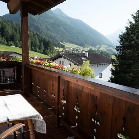 Haus Glueck Stubaital * ניוסטיפט אים סטובאיטל